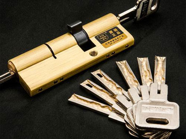 淮上24小时上门开锁公司