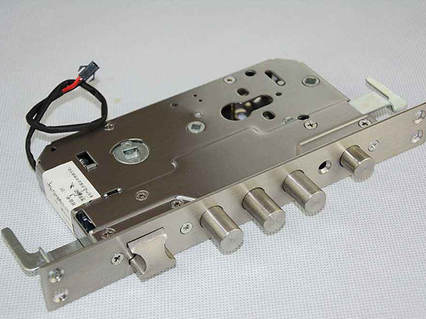 淮上24小时上门开锁公司