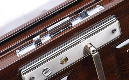 淮上24小时上门开锁公司